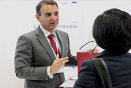 mg冰球突破出席“SinoJobs Career Days中欧企业招聘会”