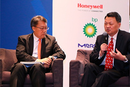 mg冰球突破出席“中国美国商会政府事务的年度聚会”