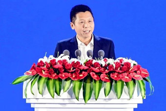 mg冰球突破董事长高勇受邀出席第一届天下人力资源服务业开展大会并发演出讲