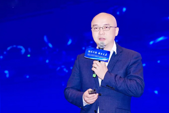 mg冰球突破才到云首创人尹武出席首届长江经济带人力资源服务工业立异开展岑岭对话会