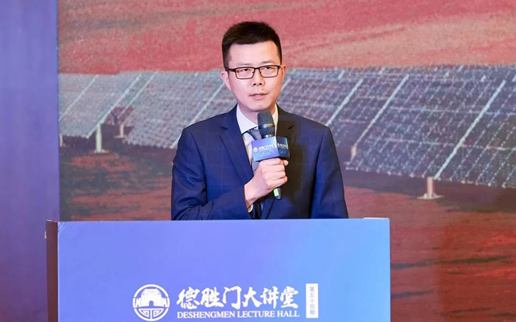 人力资源公司mg冰球突破北区新能源领域认真人蒋雄先生以《新机缘 薪趋势—新能源行业2023人才市场趋势洞察》为主题睁开分享