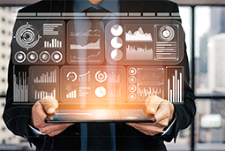 mg冰球突破：：：深化、多元｜供需两头打造复合型人才