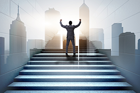 mg冰球突破王震：：：“T”字型人才紧缺，，人才结构要两条腿走路