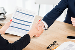 春招市场视察：：人潮涌动，，AI岗位供需两旺